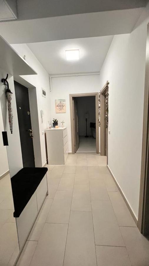 One Apartment Militari Bucarest Esterno foto